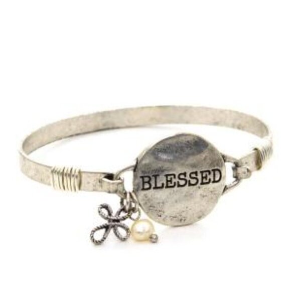 Womens Ladies Silvertone BLESSED Pearl Cross Charm Slim Fashion Oval Bracelet - Picture 1 of 2